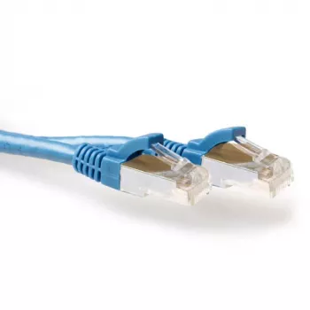 ACT niebieski 1 metrowy kabel krosowy LSZH SFTP CAT6A z bezproblemowymi wtyczkami RJ45