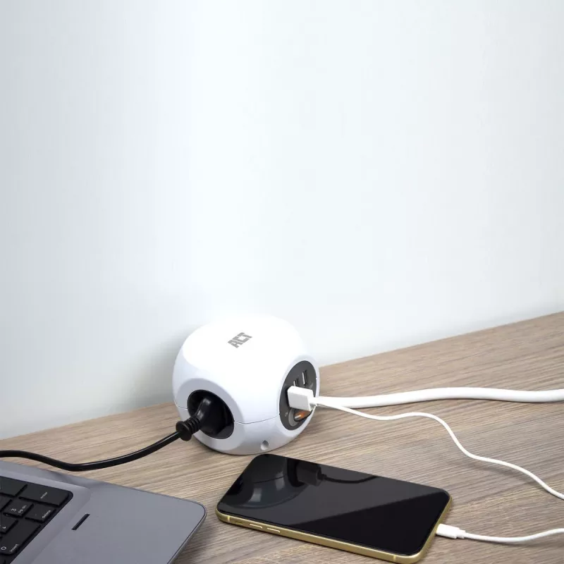 Listwa zasilająca ACT AC2430 — 3× gniazda AC typu F, 230 V, 16 A, kabel 1,5 m, biała