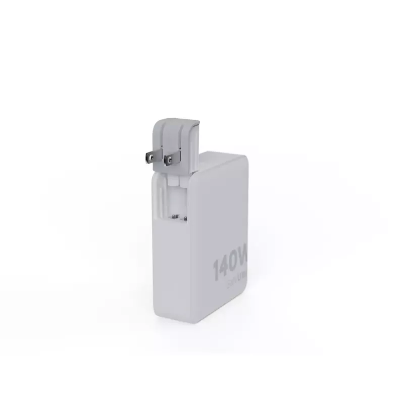 Przenośna ładowarka podróżna GaN 140W Xtorm XVC2140 z 3 portami USB-C PD i kablem USB-C 2 m, biała