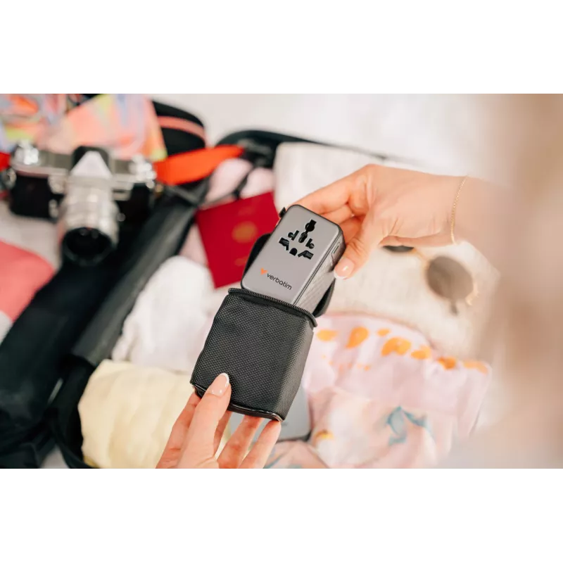 Verbatim Charge 'n' Travel 170W Uniwersalny adapter podróżny Czarny