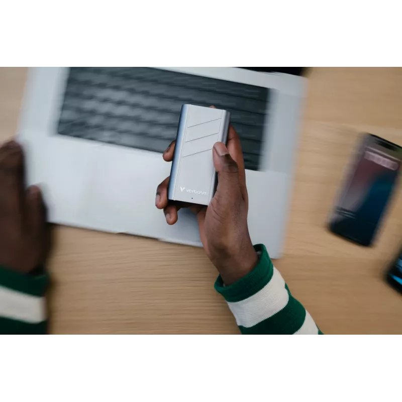 Verbatim TurboMetal SSD USB4 1TB USB Type-C USB4 Gen 2x2 Srebrny