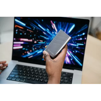 Verbatim TurboMetal SSD USB4 2TB USB Type-C USB4 Gen 2x2 Srebrny