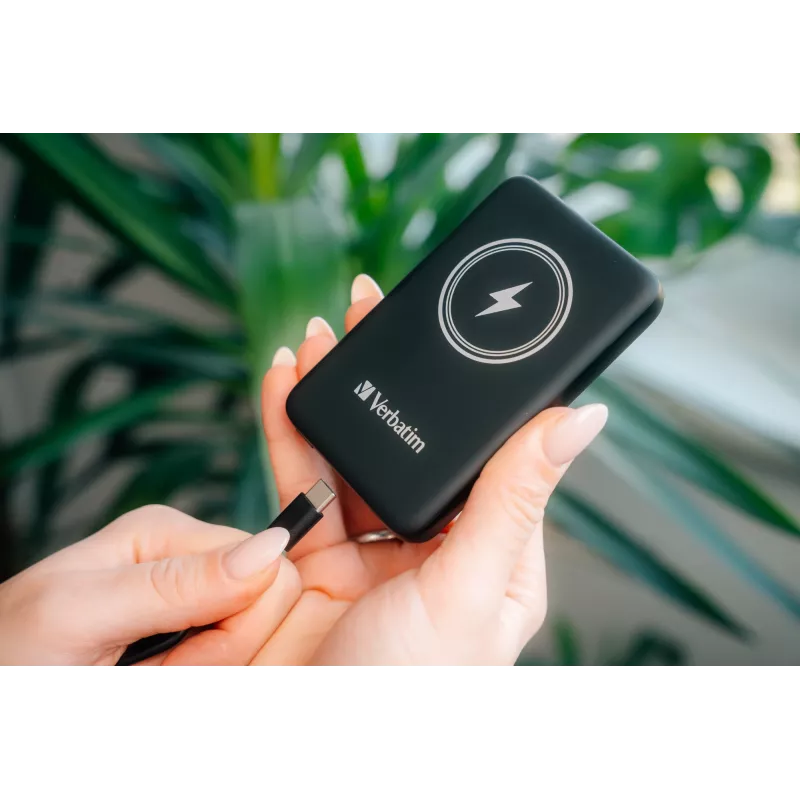 Powerbank VERBATIM Charge AnA Go 5000mAh magnetyczny bezprzewodowy, czarny