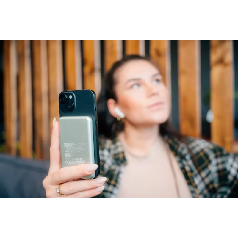 Verbatim Charge 'n' Go Magnetic Wireless Power Bank 5000mAh zielony
