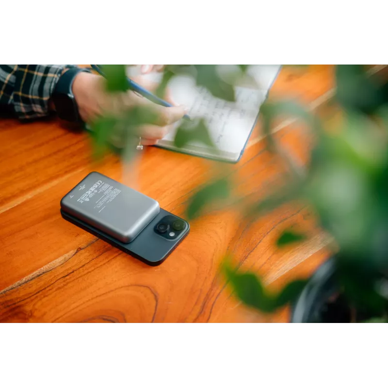 Verbatim Charge 'n' Go Magnetic Wireless Power Bank 10000mAh Szary