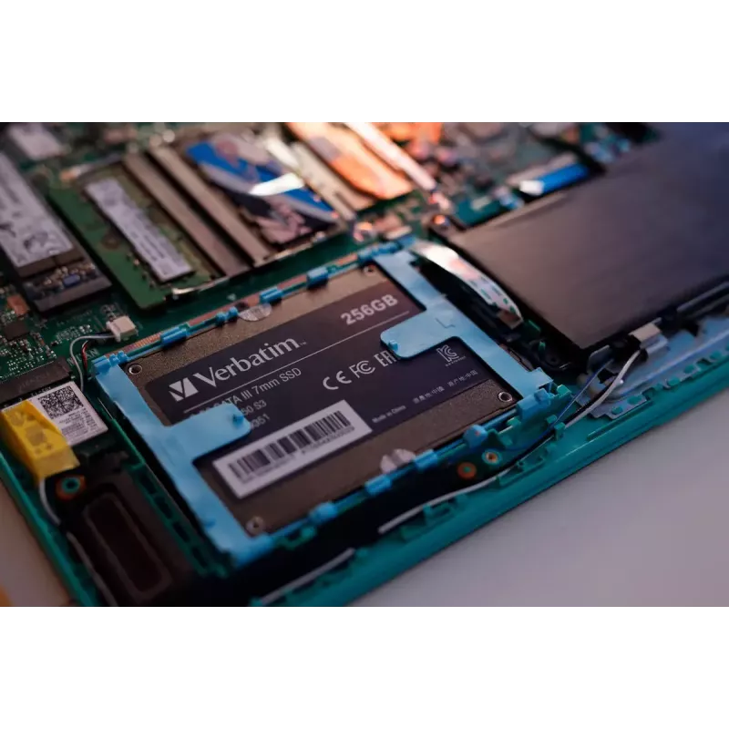 Dysk SSD Verbatim 256GB 2,5 cala SATA Vi550 S3