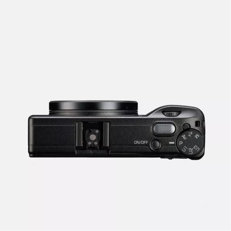 Ricoh GR IIIx HDF Aparat kompaktowy 24,24 MP CMOS 6000 x 4000 pikseli Czarny