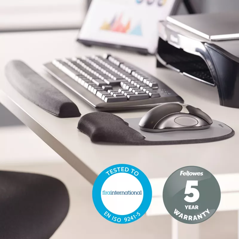 Podkładka pod mysz Fellowes z podparciem nadgarstka – podkładka z pianki memory z miękką poduszką – ergonomiczna podkładka pod mysz do komputera, laptopa, użytku w domowym biurze – kompatybilna z myszami laserowymi i optycznymi – srebrna
