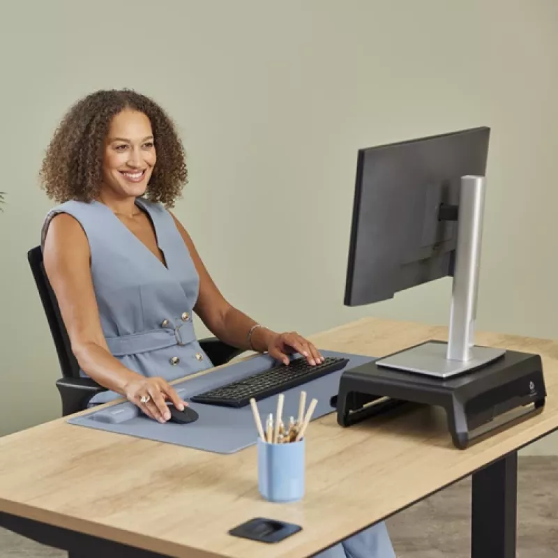 Podkładka pod nadgarstek pod klawiaturę Fellowes Breyta z ochroną antybakteryjną Ergonomiczne wsparcie nadgarstka Marine