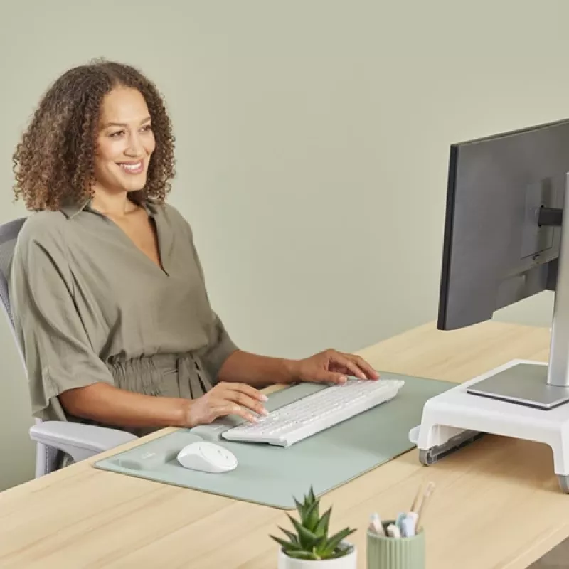 Fellowes Podpórka pod nadgarstki do klawiatury Breyta Ergonomiczna podpórka z ochroną antybakteryjną Szałwia