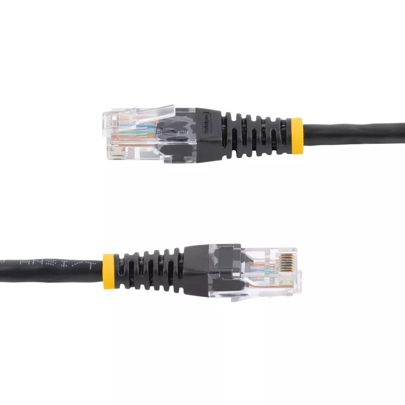 StarTech.com Kabel krosowy Cat5e z formowanymi złączami RJ45 – 15 m – czarny