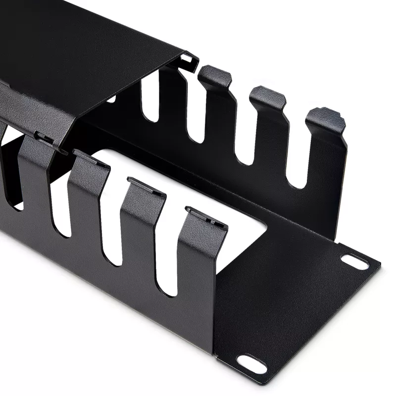 StarTech.com Poziomy panel 2U do zarządzania kablami w szafie rack z pokrywą – kanał kablowy z palcami do szafy sieciowej 19 cali – panel prowadzenia przewodów – korytko kablowe szczelinowe