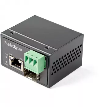StarTech.com PoE+ Przemysłowy konwerter mediów światłowodowych na Ethernet 30W - SFP na RJ45 - Jednomodowy/Wielomodowy światłowód na miedź Gigabit Ethernet - Mini/Kompaktowy rozmiar - IP-30/ -40 do +75°C