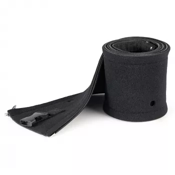 StarTech.com 40-calowy (1m) neoprenowy rękaw do zarządzania kablami z zamkiem błyskawicznym i klamrą - średnica 1,2 cala (3cm) - osłona/organizator kabli zasilających/sieciowych/AV do komputera/PC - elastyczny organizer kabli - czarny