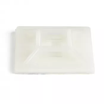 StarTech.com 100 szt. uchwytów do opasek zaciskowych z taśmą klejącą do opasek o szer. 0,21 cala (5,5 mm) - nylonowe/plastikowe uchwyty do opasek zaciskowych - uchwyty do owijania kabli elektrycznych/sieciowych / ognioodporność 94V-2 i atest UL TAA
