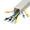 StarTech.com Listwa kablowa z otwartymi szczelinami z pokrywą, 2 cale (50 mm) szer. x 2 cale (50 mm) wys. - długość 6,5 stopy (2 m) - szczeliny 1/4 cala (8 mm), Ukrywacz kabli sieciowych / kanał kablowy ścienny z PVC, maks. 80 kabli, wymieniony w wykazie UL