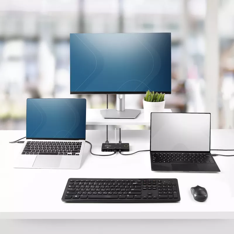 StarTech.com 2-Portowy Przełącznik KVM USB-C, Pojedynczy Monitor HDMI 4K 60Hz, Dwa Porty Przesyłu Mocy 100W, Zasilany z Magistrali, Kompatybilny z USB Type-C/USB4/Thunderbolt 3/4 - Kompaktowa Obudowa