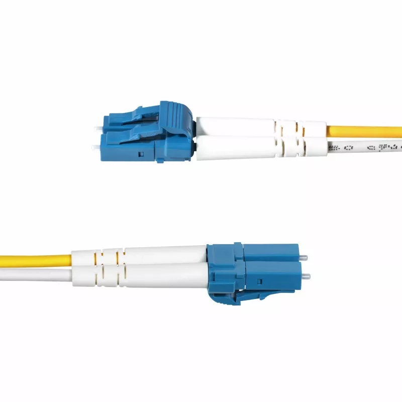 StarTech.com 25m (82ft) LC na LC (UPC) OS2 Jednomodowy Dupleksowy Kabel Światłowodowy, 9/125µm, 100G, Niewrażliwy na Zginanie, Niska Tłumienność Wtrąceniowa - LSZH Fiber Jumper Cord
