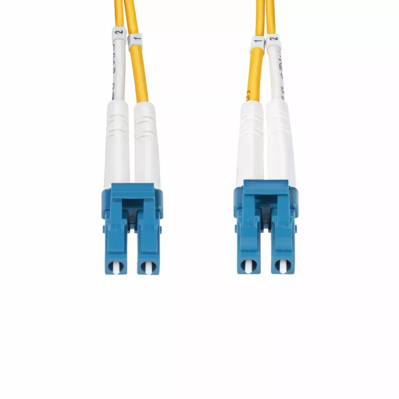 StarTech.com 25m (82ft) LC na LC (UPC) OS2 Jednomodowy Dupleksowy Kabel Światłowodowy, 9/125µm, 100G, Niewrażliwy na Zginanie, Niska Tłumienność Wtrąceniowa - LSZH Fiber Jumper Cord