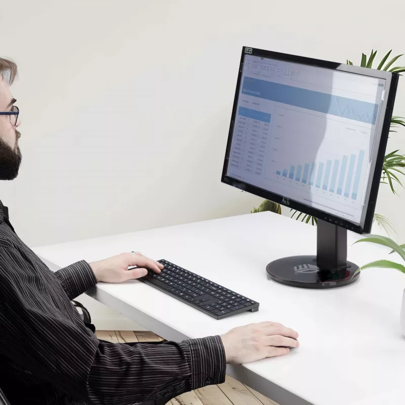 StarTech.com 24-calowy filtr przeciw niebieskiemu światłu 16:10, filtr ekranu BlueLight do 24-calowego monitora komputerowego, zmniejsza zmęczenie oczu, podwójne opcje montażu, zgodny z TAA