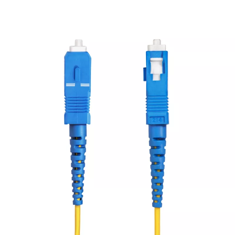 StarTech.com 30 m (98,4 stopy) kabel światłowodowy SC na SC (UPC) OS2 jednomodowy simplex, 9/125 µm, 40G/100G, odporny na zginanie, niskie tłumienie wtrąceniowe, LSZH kabel krosowy