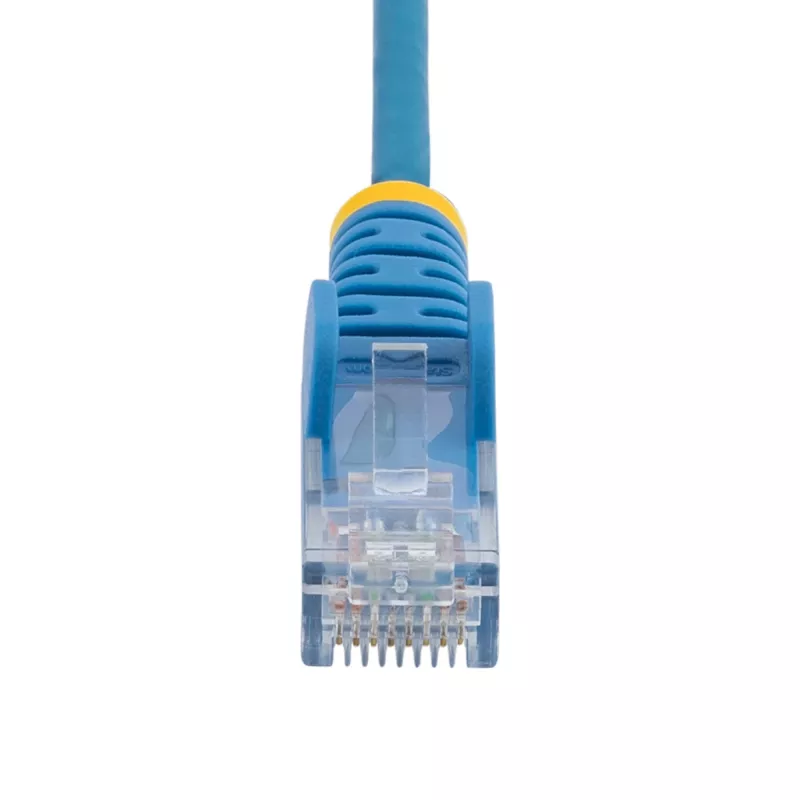 StarTech.com 7 m niebieski cienki kabel Ethernet cienki CAT6, Snagless, 100W PoE, UTP, LSZH, 28AWG czysta miedź, cienki przewód krosowy sieciowy RJ45 z odciążkami, testowany indywidualnie