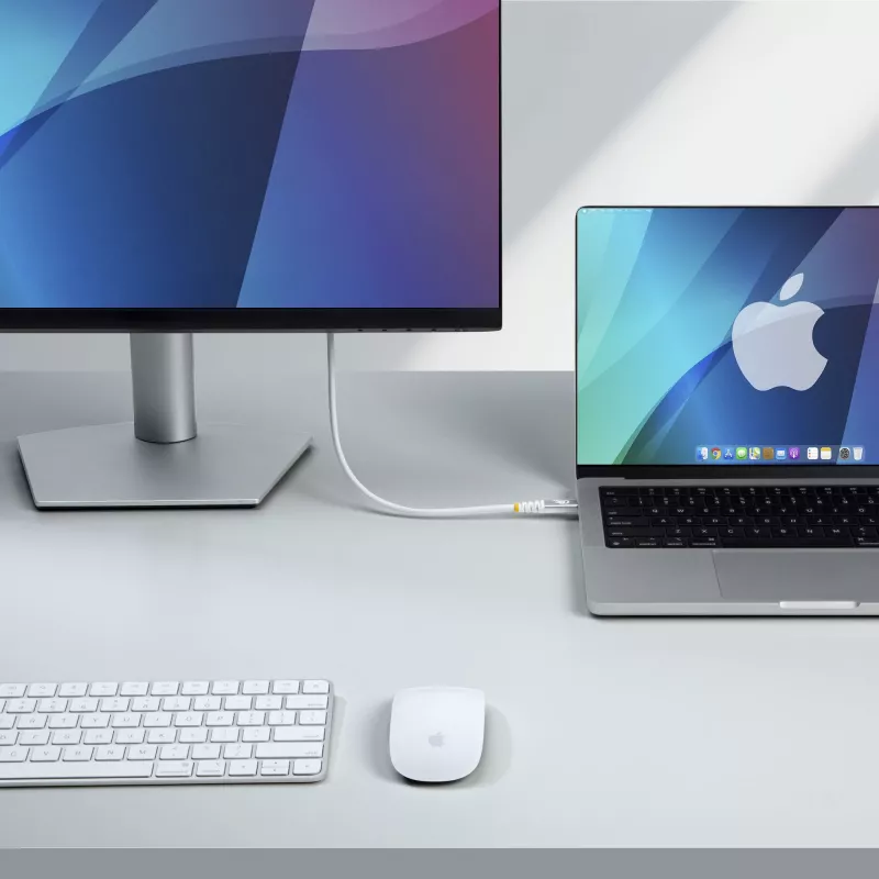 StarTech.com Kabel USB4 1 m (3 stopy), 80 Gb/s, certyfikowany przez USB-IF kabel USB-C, PD 240 W, 8K 120 Hz/4K 240 Hz DP2.1 DP80, koszulka TPE, kompatybilny z Thunderbolt 4 – biały przewód USB-C