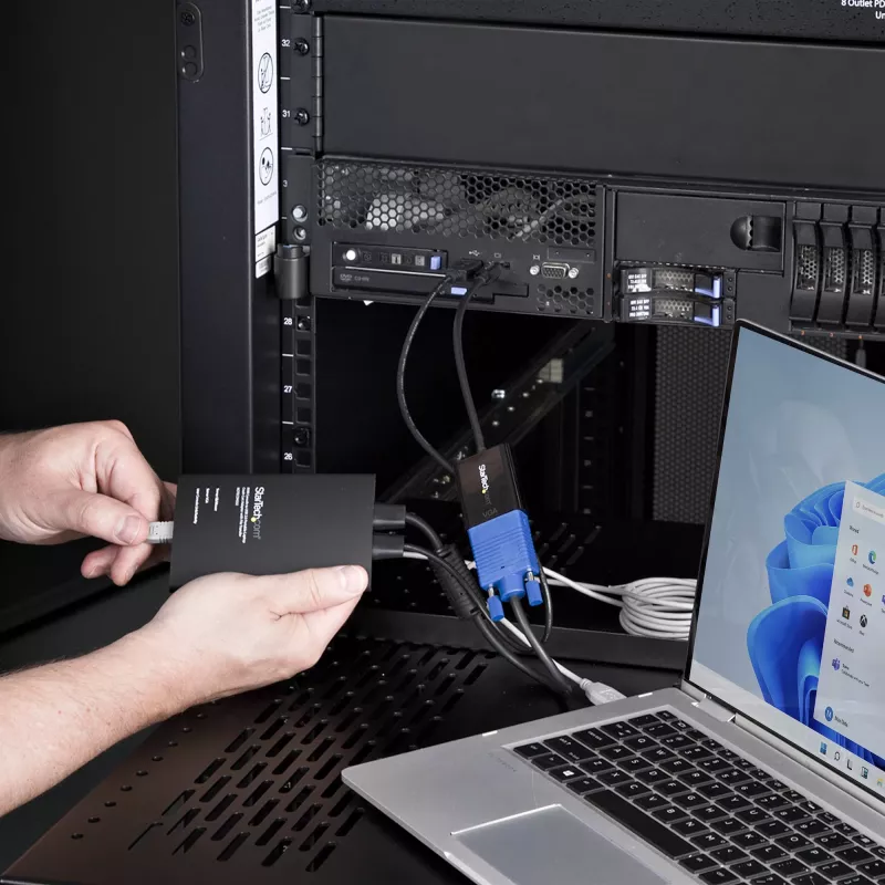 StarTech.com Przenośny adapter konsoli KVM do laptopa