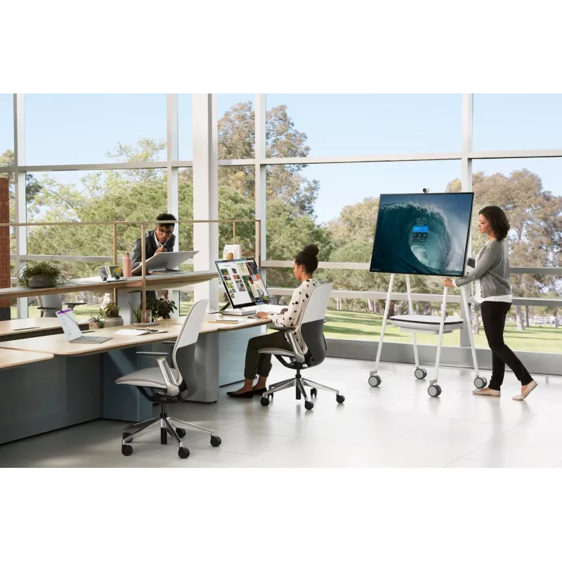 APC Smart-UPS Charge Mobile bateria dla Microsoft Surface Hub 2S i Surface Hub 3