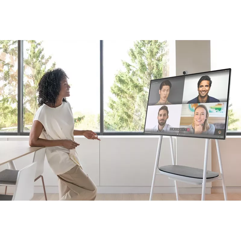 APC Smart-UPS Charge Mobile bateria dla Microsoft Surface Hub 2S i Surface Hub 3