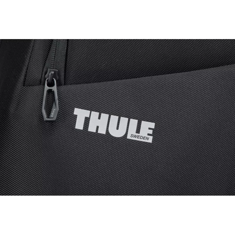 Plecak Thule Accent Convertible 17L — czarny, pojemność 17 L, opcje noszenia z możliwością konwersji