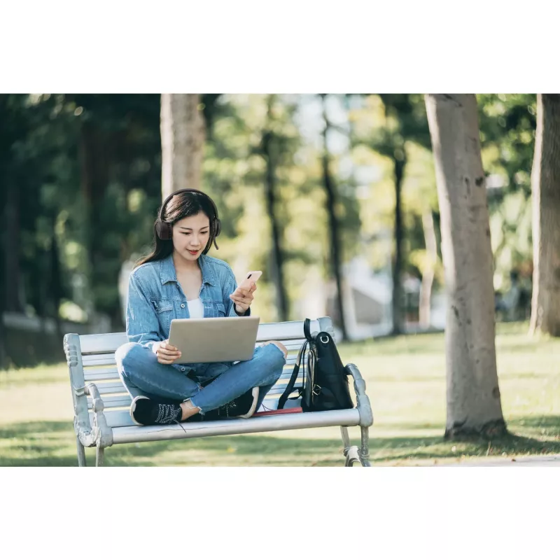 Kensington H1050 EQ Bluetooth On-Ear Headset z technologią redukcji szumów otoczenia