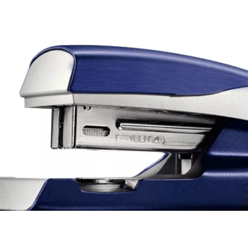Leitz NeXXt Stapler Style, zszywacz metalowy na 30 kartek, 30 kartek, niebieski, srebrny, 26/6, metal, plastik, 80 g/m², ładowanie od góry