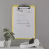 Leitz Podkładka z klipsem bez przedniej okładki WOW, A4, Tworzywo sztuczne, Żółty, 80 arkuszy, 228 mm, 320 mm