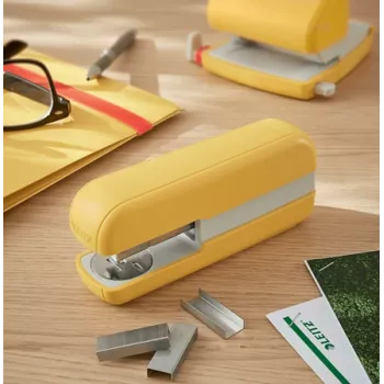 Leitz Cosy Stapler 30 arkuszy, 30 arkuszy, Żółty, Standardowe zszywanie, 24/6, Metal, Tworzywo sztuczne, 80 g/m²