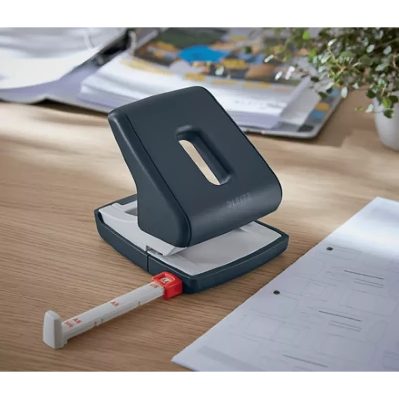 Leitz Cosy Dziurkacz 2-otworowy 30 arkuszy, 30 arkuszy, Czarny, Plastik, 8 cm, 5.5 mm, A4, A5, A6, Folio, US-Quart, 8 x 8 x 8 cm