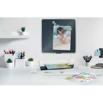 Leitz iLAM Home 4-w-1 Zestaw do laminowania A4, 24 cm, Laminator na gorąco, 300 mm/min, 0,4 mm, A4, 100 µm