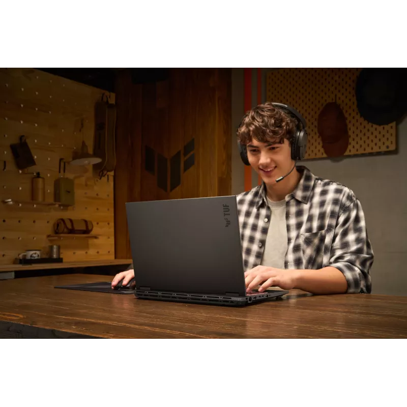 ASUS TUF Gaming F16 FX608JPR-QT014W Intel® Core™ i7 i7-14650HX Laptop 40,6 cm (16 cali) WQXGA 32 GB DDR5-SDRAM 1 TB SSD NVIDIA GeForce RTX 5070 Wi-Fi 6E (802.11ax) Windows 11 Home holenderski Czarny, Szary