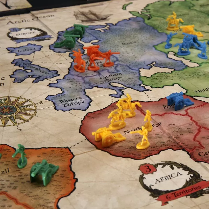 Gra planszowa Hasbro Gaming Risk War Zalecany wiek 10 lat
