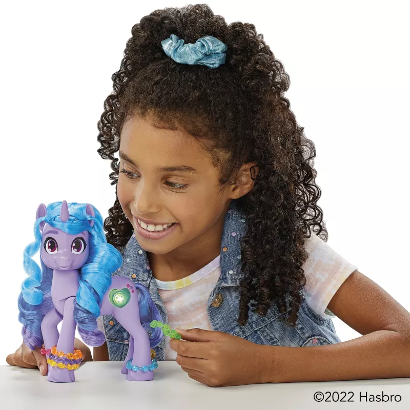My Little Pony Zobacz Swój Blask Izzy Moonbow, Dziewczynka, 5 lat, Efekty świetlne, Dźwięk