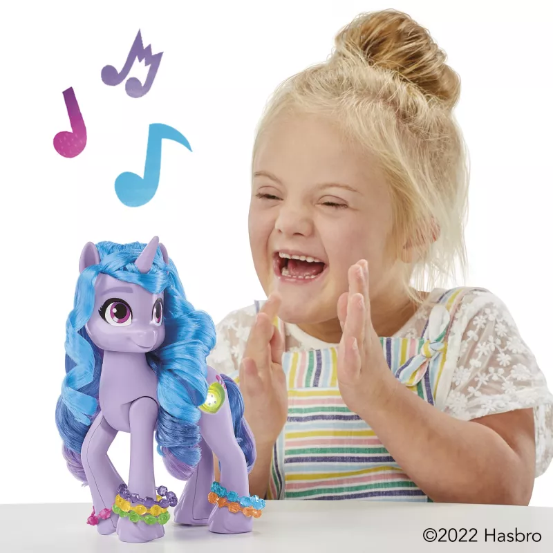 My Little Pony Zobacz Swój Blask Izzy Moonbow, Dziewczynka, 5 lat, Efekty świetlne, Dźwięk