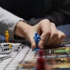 Hasbro Gaming Cluedo 45 min Gra planszowa Detektywistyczna