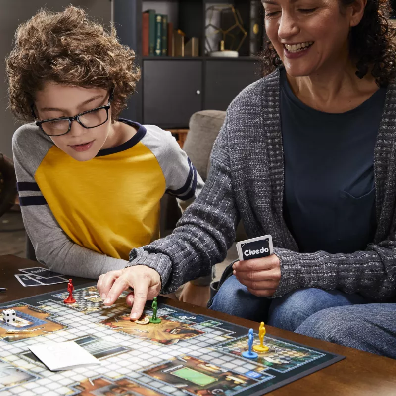 Gra planszowa Hasbro Gaming Cluedo Detective 8+ 45 min