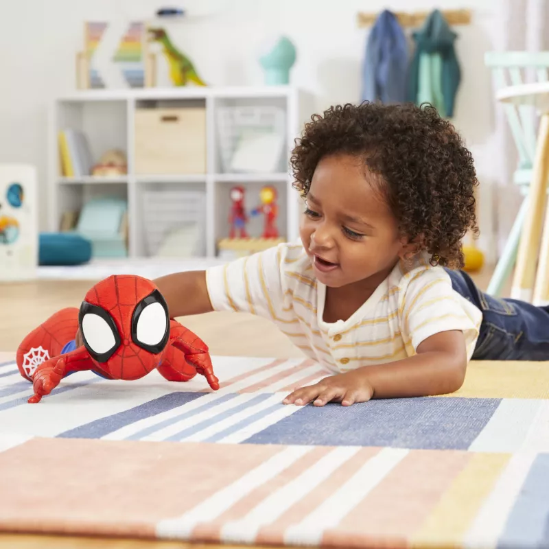 Marvel Spidey i Super-kumple Dance 'N Crawl Spidey, interaktywna pluszowa zabawka z muzyką i dźwiękami
