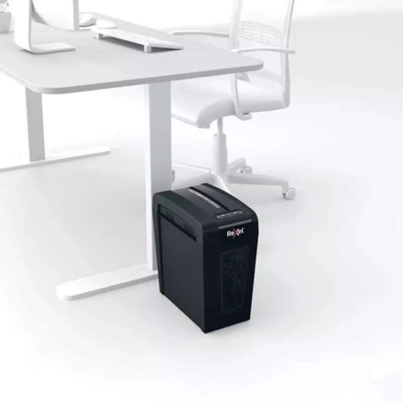 Niszczarka Rexel Secure X8-SL Whisper-Shred z cięciem krzyżowym P4