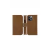 Etui portfelowe dbramante1928 Lynge do iPhone 13 Pro Max — Tan, 3 kieszenie na karty, ekran 6,7 cala