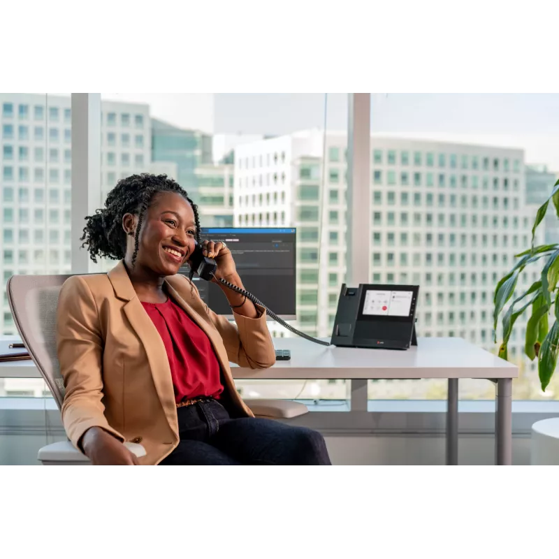 HP Poly CCX 600 Biznesowy telefon multimedialny dla Microsoft Teams z PoE