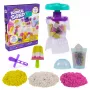 Kinetic Sand, Zestaw miksera do smoothie, dodatki do koszyczka wielkanocnego, zawiera 14 uncji formowalnego piasku, narzędzia i foremkę na loda, zabawkowa żywność