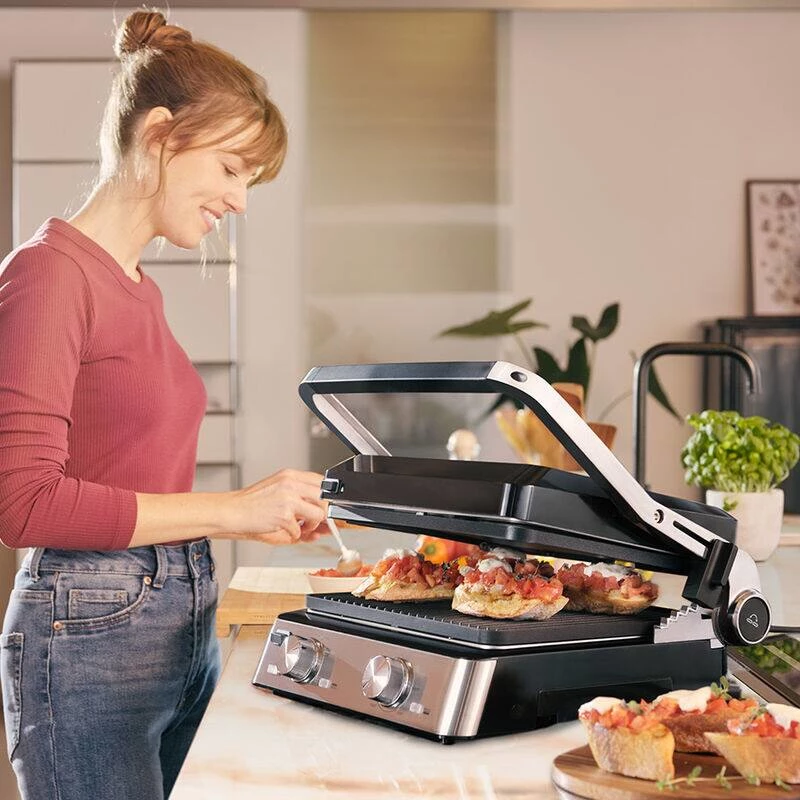 Grill kontaktowy Braun CG 7020