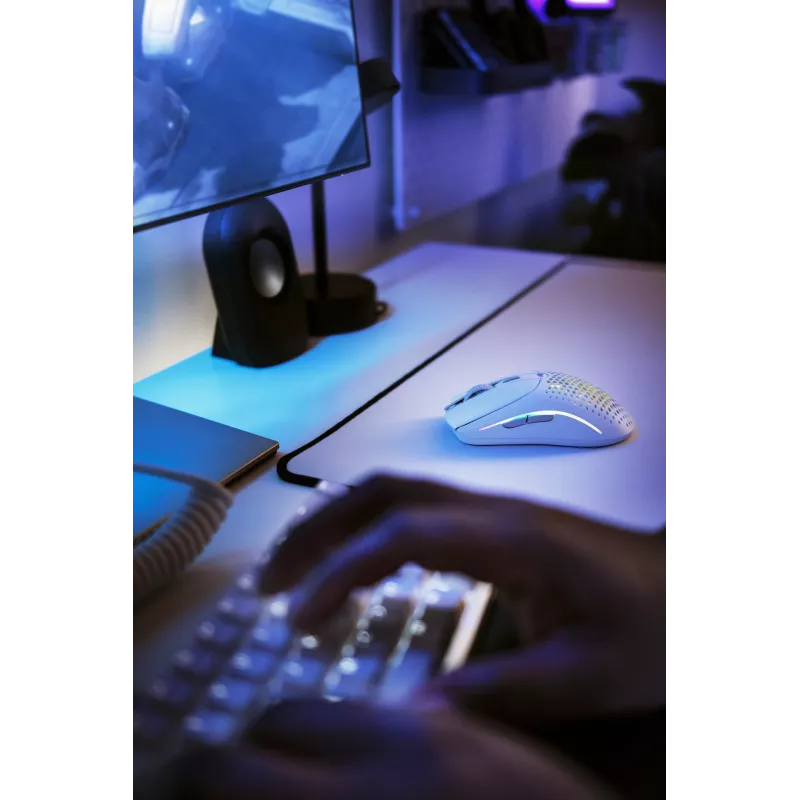 Glorious Gaming Glorious Model O Wireless 2 - Matowa biel, Praworęczna, Laser, RF Wireless + USB Type-C, 26000 DPI, 1 ms, Biały